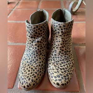 animal print shoes